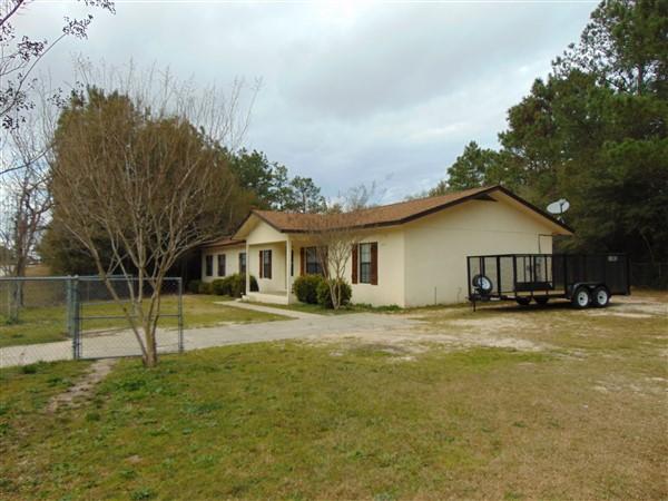 151 John White Road DeFuniak Springs, FL 32435 - Photo 3 of 38 House (1)