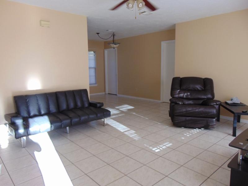 151 John White Road DeFuniak Springs, FL 32435 - Photo 6 of 38 Living Room (4)