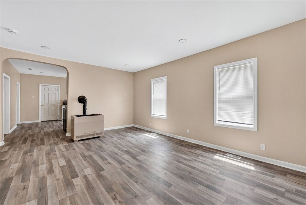 182 Quequechan Street Fall River, MA 02723 - Photo 14 of 24