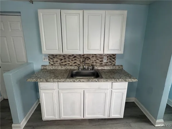 $1,400 | 1500 Lenox Avenue, Utica, NY 13502