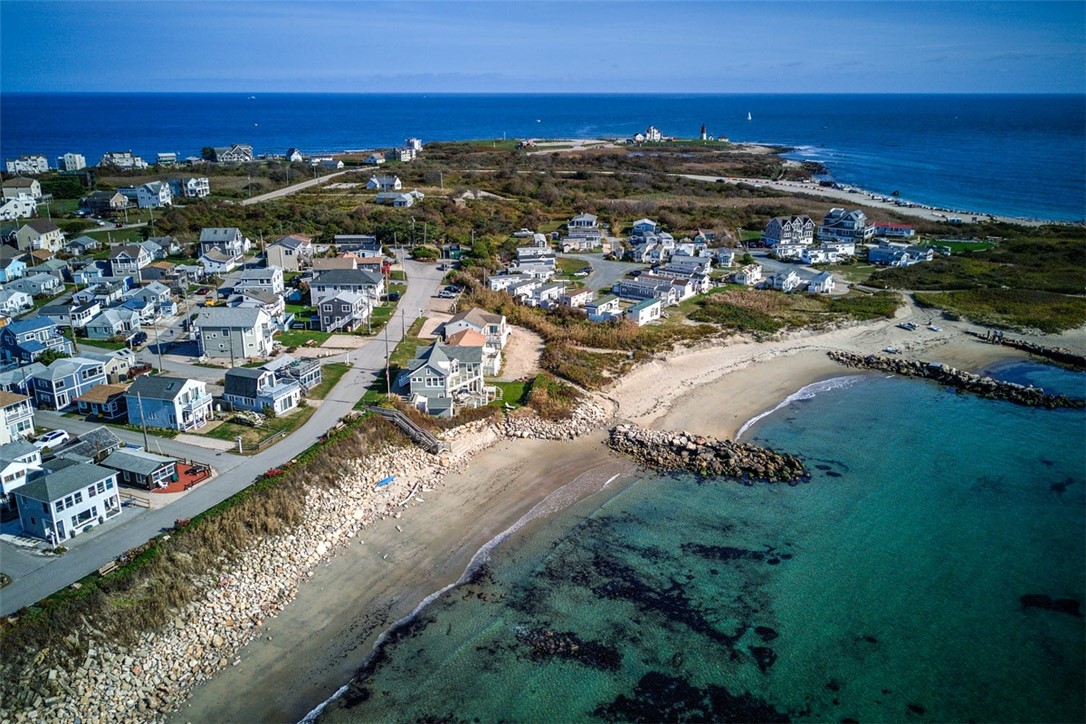 25 Shore Road Narragansett, RI 02882 - Photo 12 of 33 Gallery Image 12