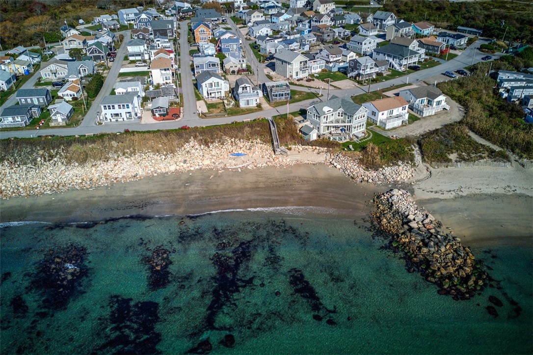 25 Shore Road Narragansett, RI 02882 - Photo 13 of 33 Gallery Image 13