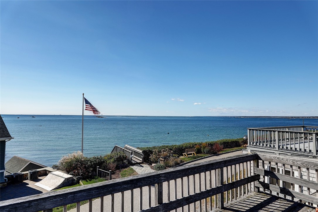 25 Shore Road Narragansett, RI 02882 - Photo 16 of 33 Gallery Image 16