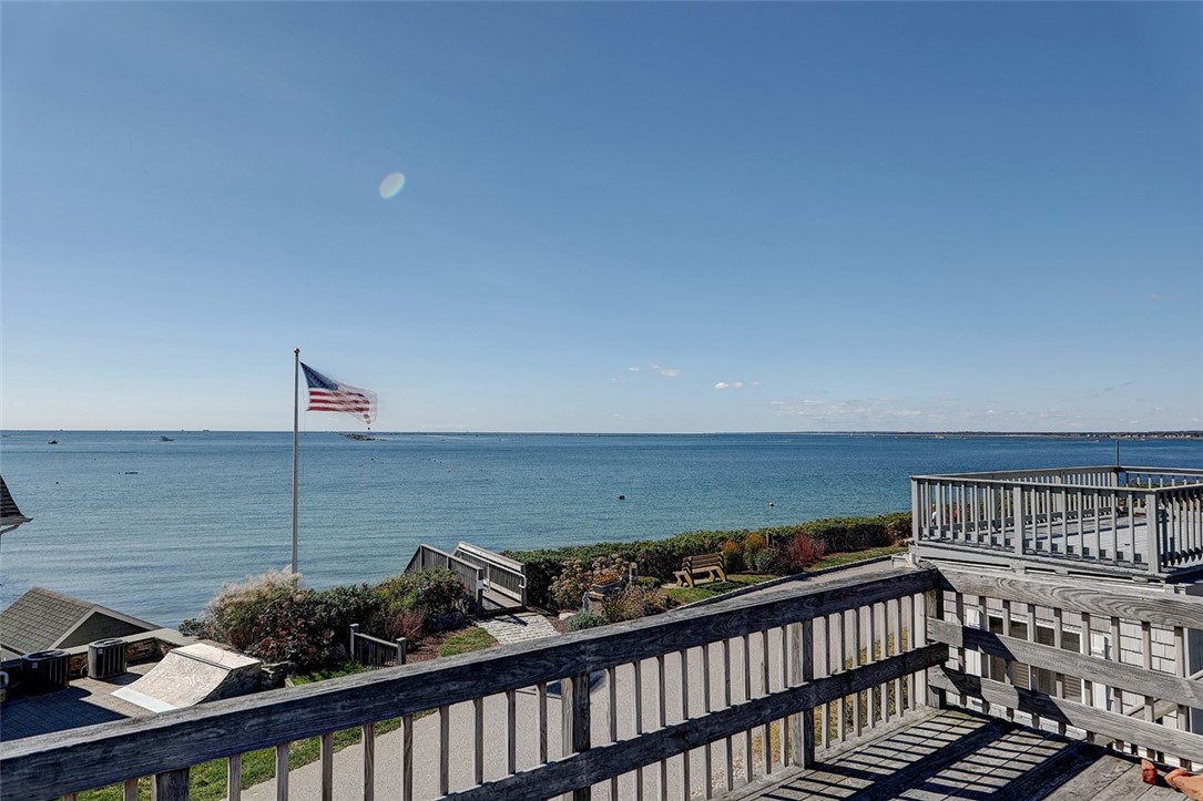 25 Shore Road Narragansett, RI 02882 - Photo 17 of 33 Gallery Image 17