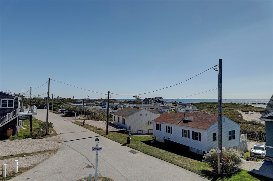 25 Shore Road Narragansett, RI 02882 - Photo 18 of 33 Gallery Image 18
