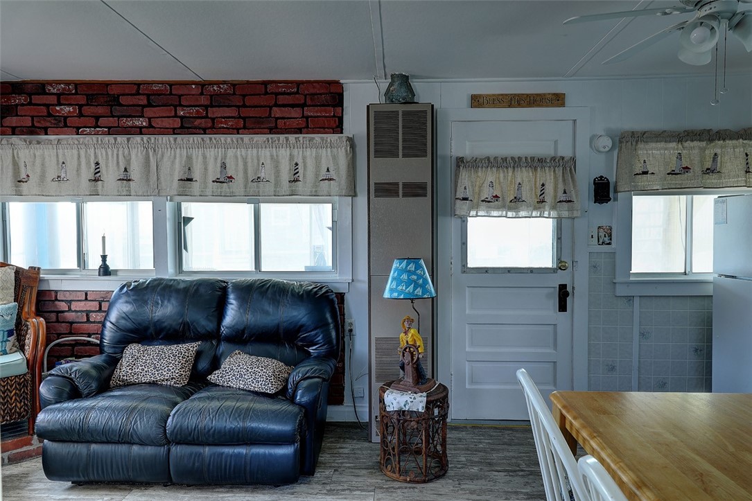 25 Shore Road Narragansett, RI 02882 - Photo 27 of 33 Gallery Image 27