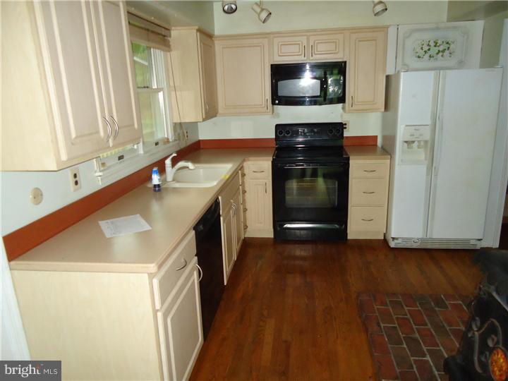 335 Morris Road Fort Washington, PA 19034 - Photo 6 of 16 Gallery Image 6