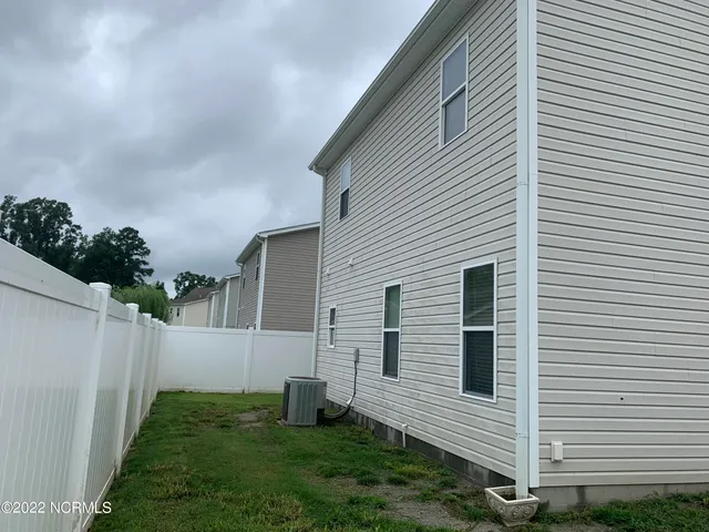 $2,005 | 414 Peregrine Ridge Drive, New Bern, NC 28560