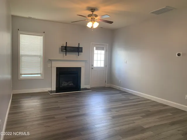 $2,005 | 414 Peregrine Ridge Drive, New Bern, NC 28560