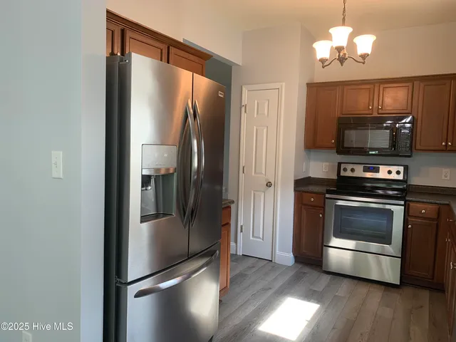 $2,005 | 414 Peregrine Ridge Drive, New Bern, NC 28560