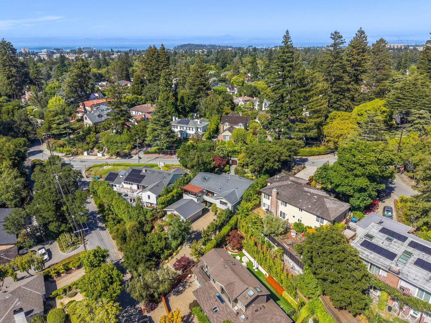 405 Glendale Road San Mateo, CA 94402 - Photo 70 of 81