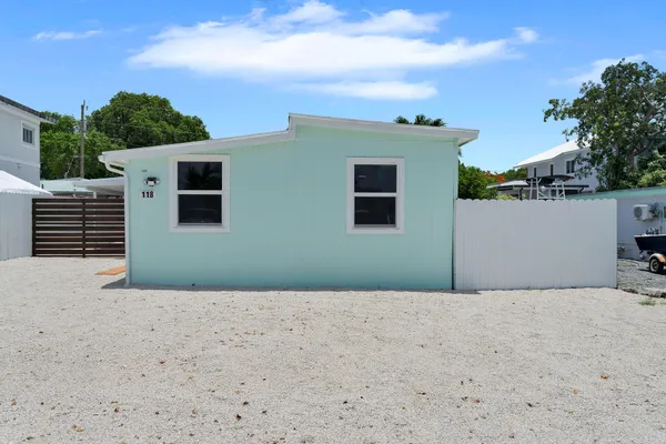 $499,000 | 118 1st Court, Key Largo, FL 33037