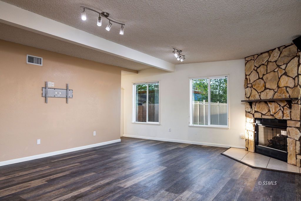 438 West Ward Avenue Ridgecrest, CA 93555 - Photo 19 of 46