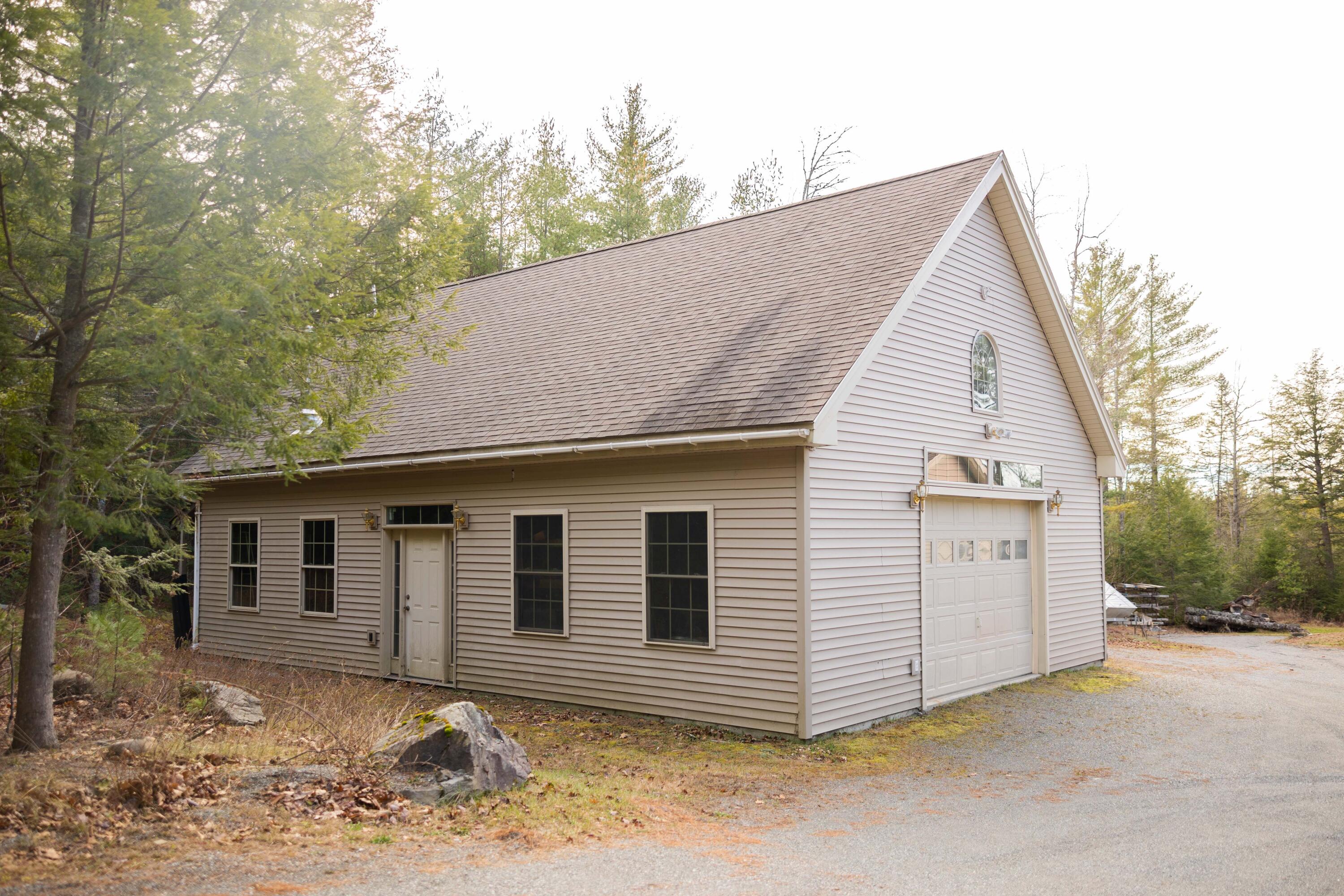177 10 Road Bradley, ME 04411 - Photo 34 of 46 Detached garage