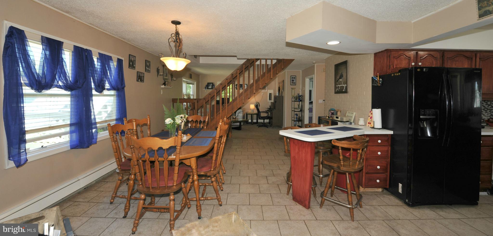 44 Ridge Lane Levittown, PA 19055 - Photo 7 of 28 Gallery Image 7