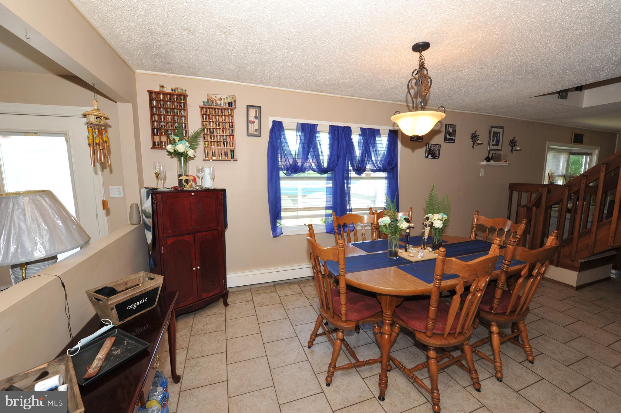 44 Ridge Lane Levittown, PA 19055 - Photo 9 of 28 Gallery Image 9