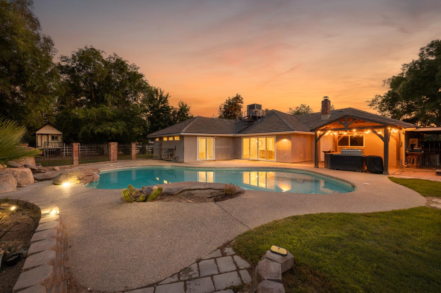 6160 North Sheridan Road Clovis, CA 93619 - Photo 32 of 52