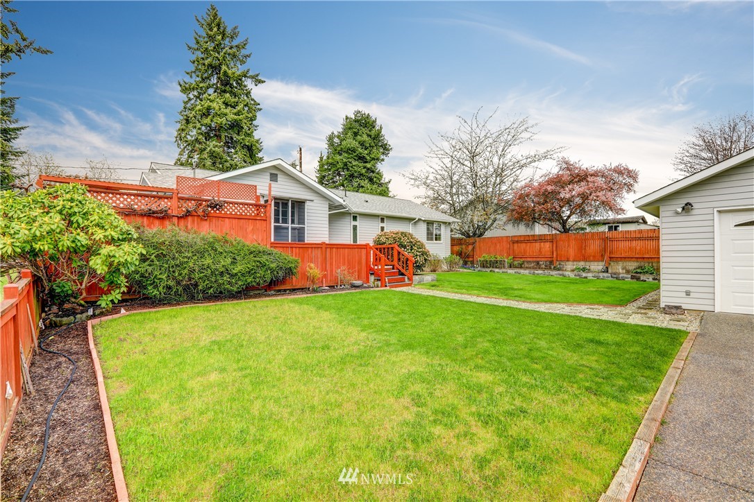 7626 224th Street Southwest Edmonds, WA 98026 - Photo 23 of 24 Gallery Image 23