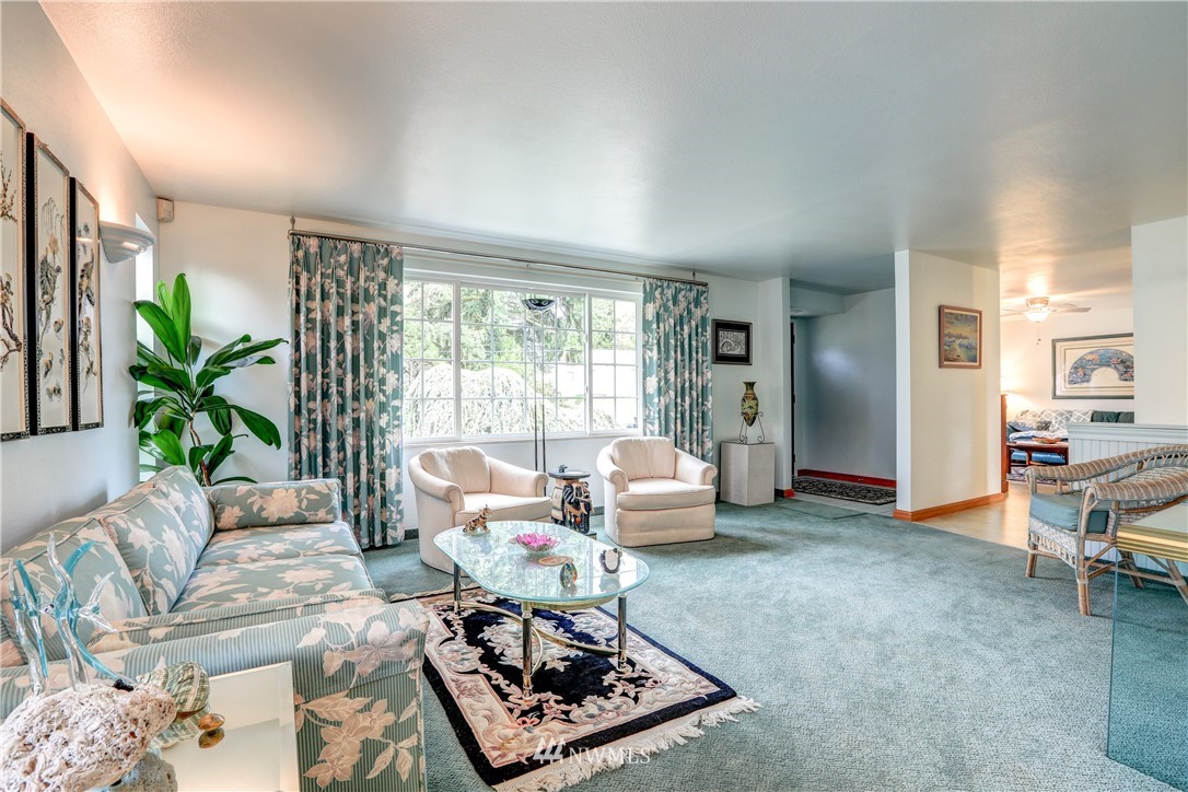 7626 224th Street Southwest Edmonds, WA 98026 - Photo 4 of 24 Gallery Image 4