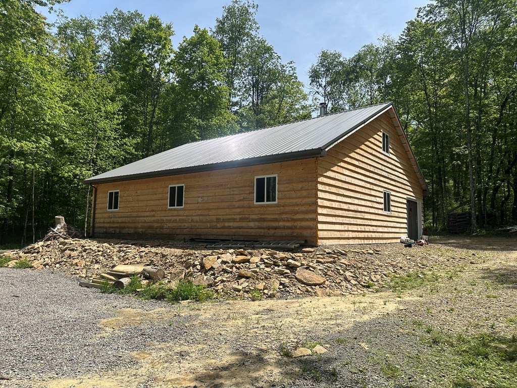 1843 Golf Course Road Cranberry, PA 16319 - Photo 4 of 29 Southwest Face, Southwest Face