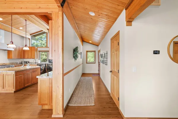 $795,000 | 19991 Northwoods Drive, Lakehead, CA 96051