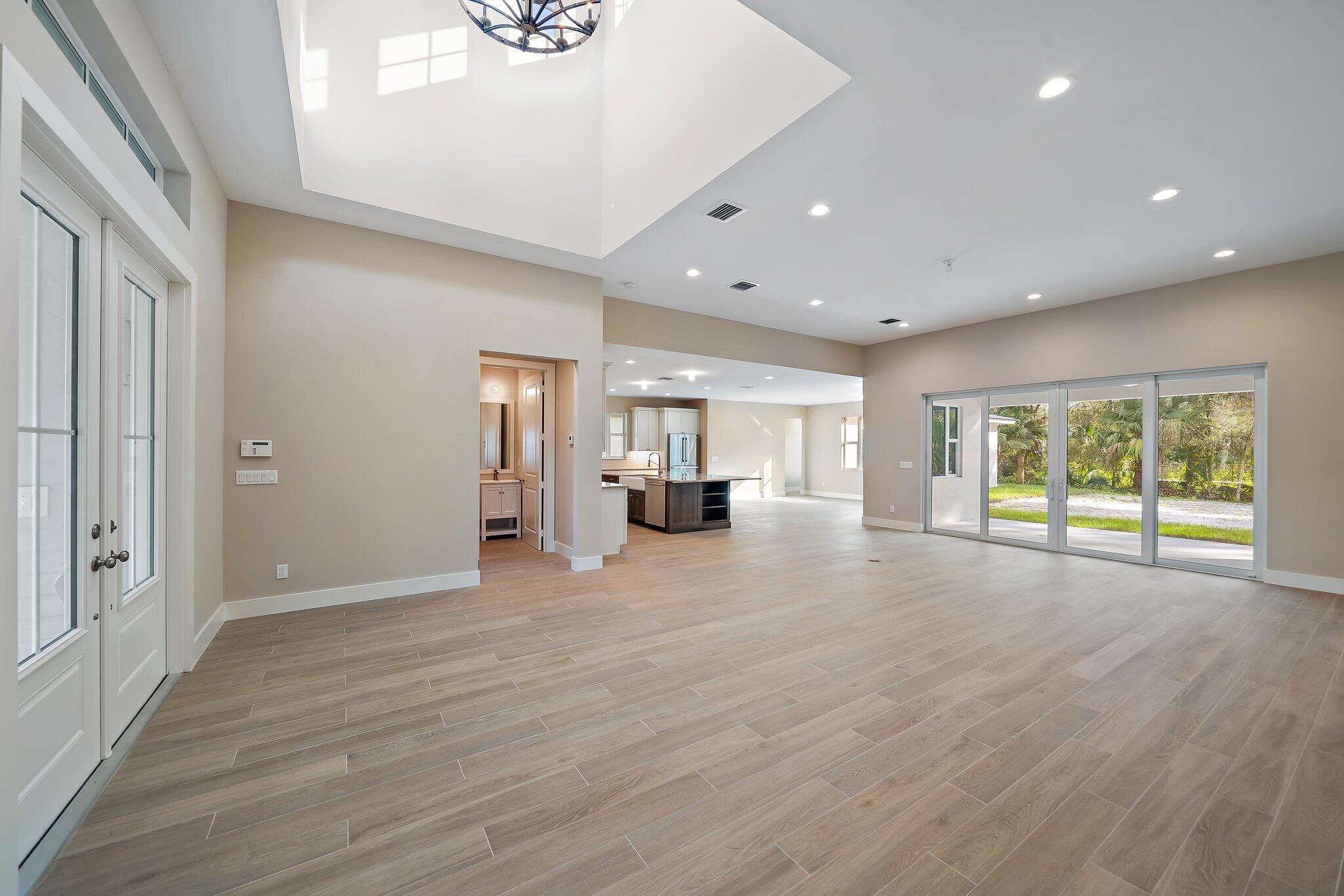 10100 175th Road North Jupiter, FL 33478 - Photo 4 of 40 016-10100175thRdN-Jupiter-FL-SMALL