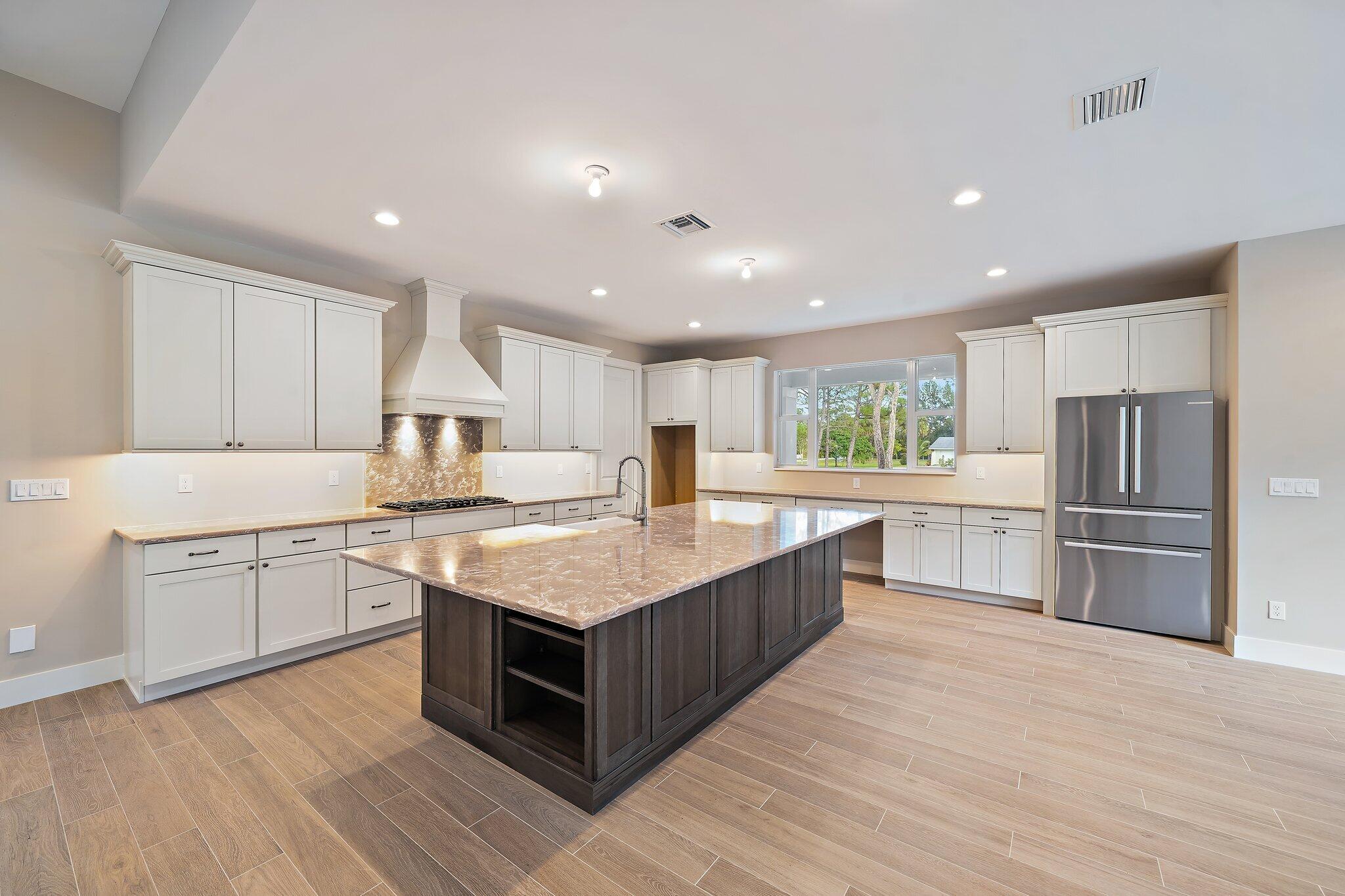 10100 175th Road North Jupiter, FL 33478 - Photo 6 of 40 020-10100175thRdN-Jupiter-FL-SMALL