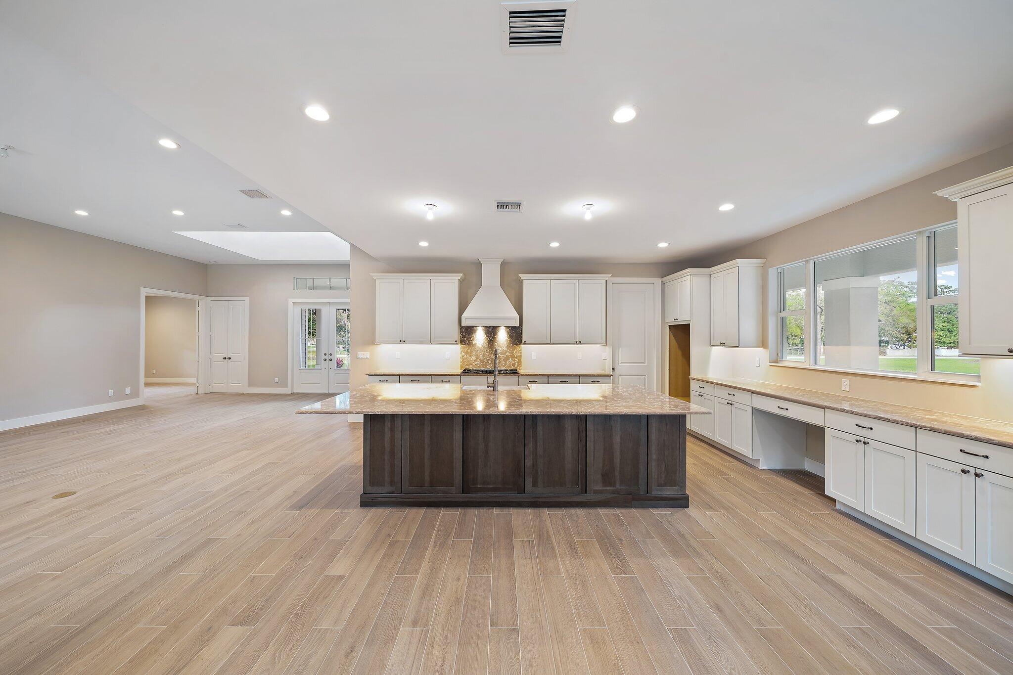 10100 175th Road North Jupiter, FL 33478 - Photo 7 of 40 021-10100175thRdN-Jupiter-FL-SMALL
