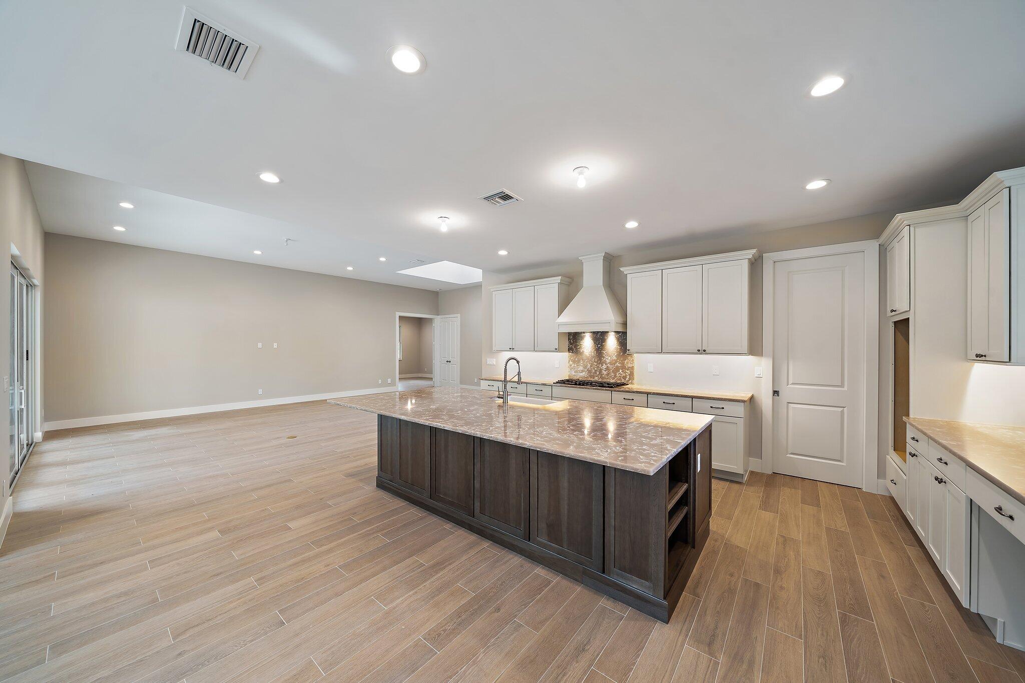 10100 175th Road North Jupiter, FL 33478 - Photo 8 of 40 022-10100175thRdN-Jupiter-FL-SMALL