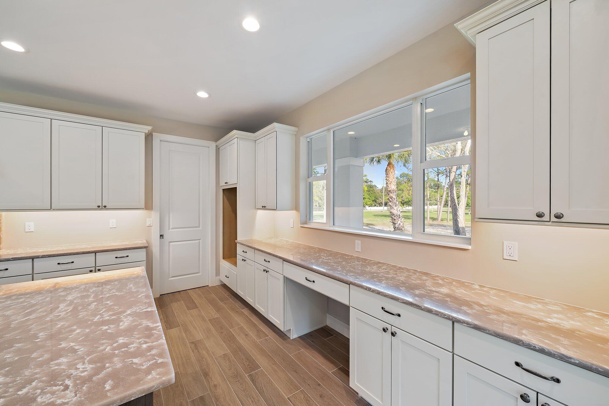 10100 175th Road North Jupiter, FL 33478 - Photo 9 of 40 023-10100175thRdN-Jupiter-FL-SMALL