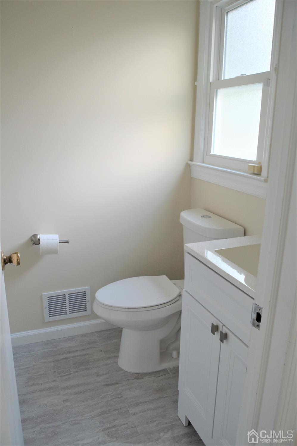211 Normandy Road Edison, NJ 08820 - Photo 22 of 24 Gallery Image 22