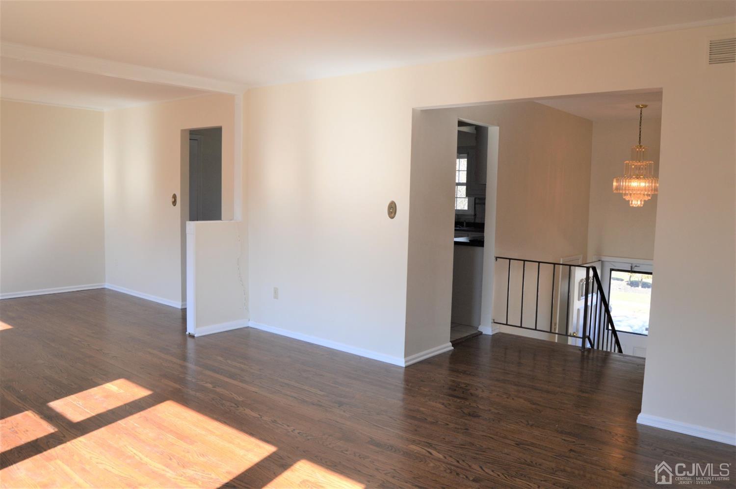 211 Normandy Road Edison, NJ 08820 - Photo 7 of 24 Gallery Image 7