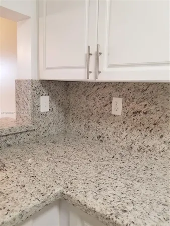 $2,250 | 9520 Seagrape Drive, Unit 303, Davie, FL 33324