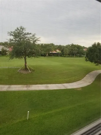 $2,250 | 9520 Seagrape Drive, Unit 303, Davie, FL 33324
