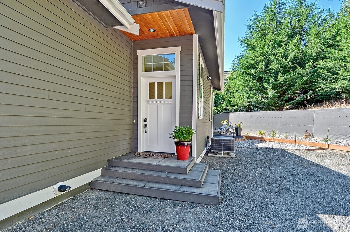 3042 North Shore Road Bellingham, WA 98226 - Photo 19 of 37