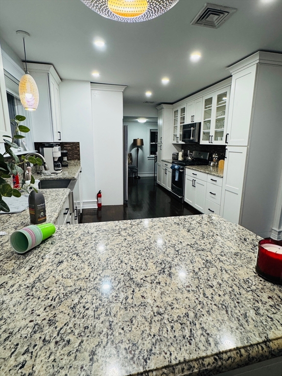 129 Bailey Road, Unit 2 Somerville, MA 02145 - Photo 2 of 9