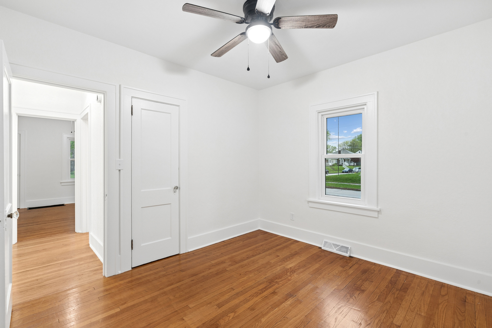 2905 13th Avenue Moline, IL 61265 - Photo 12 of 21