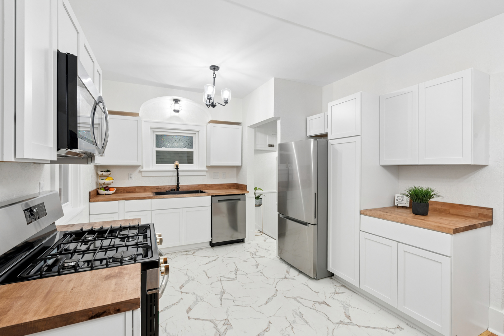 2905 13th Avenue Moline, IL 61265 - Photo 6 of 21