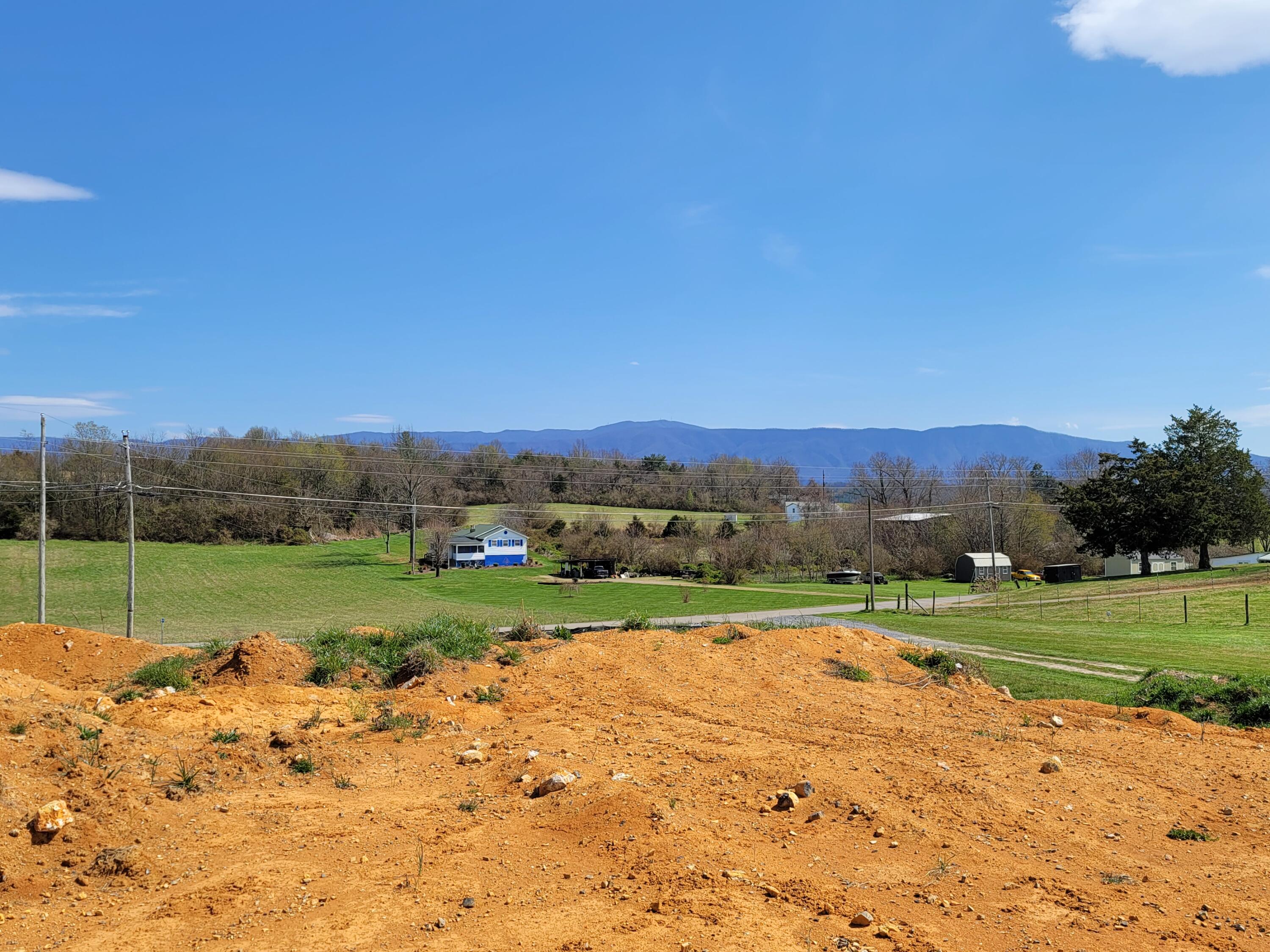 880 Sunnyside Road Greeneville, TN 37743 - Photo 7 of 16 20220330_150335