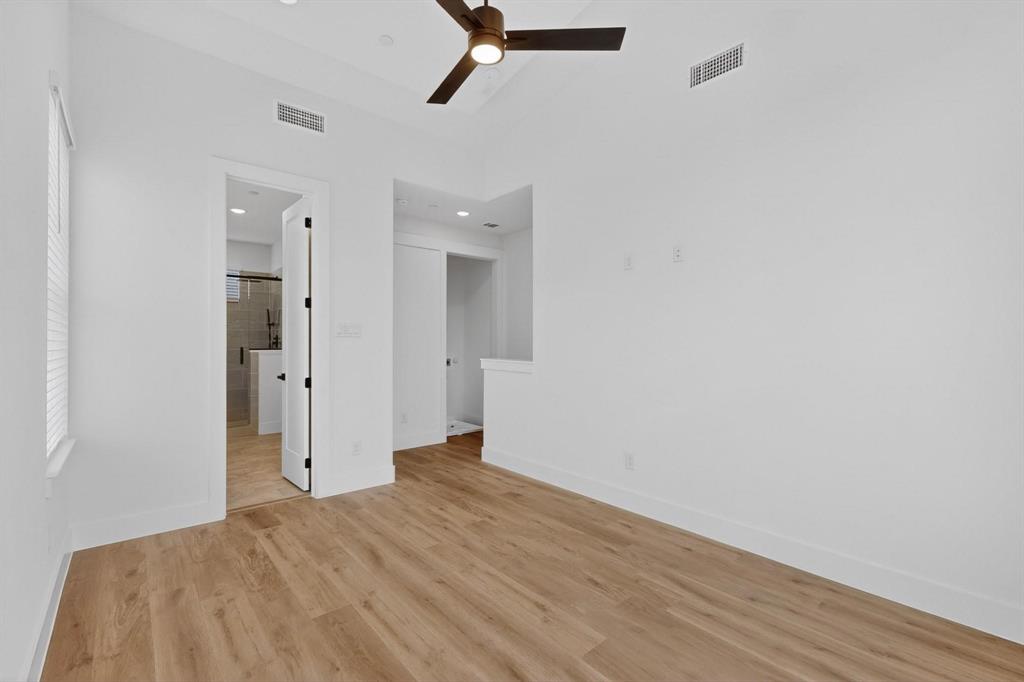 2226 Shea Road, Unit 103 Dallas, TX 75235 - Photo 16 of 35