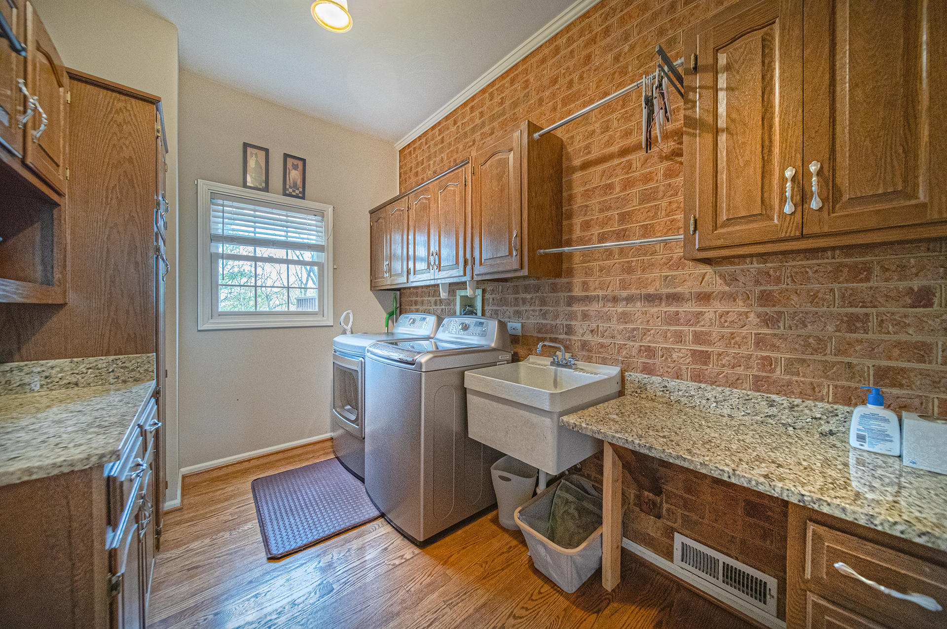 5328 Silver Fox Road Roanoke, VA 24018 - Photo 11 of 58 9