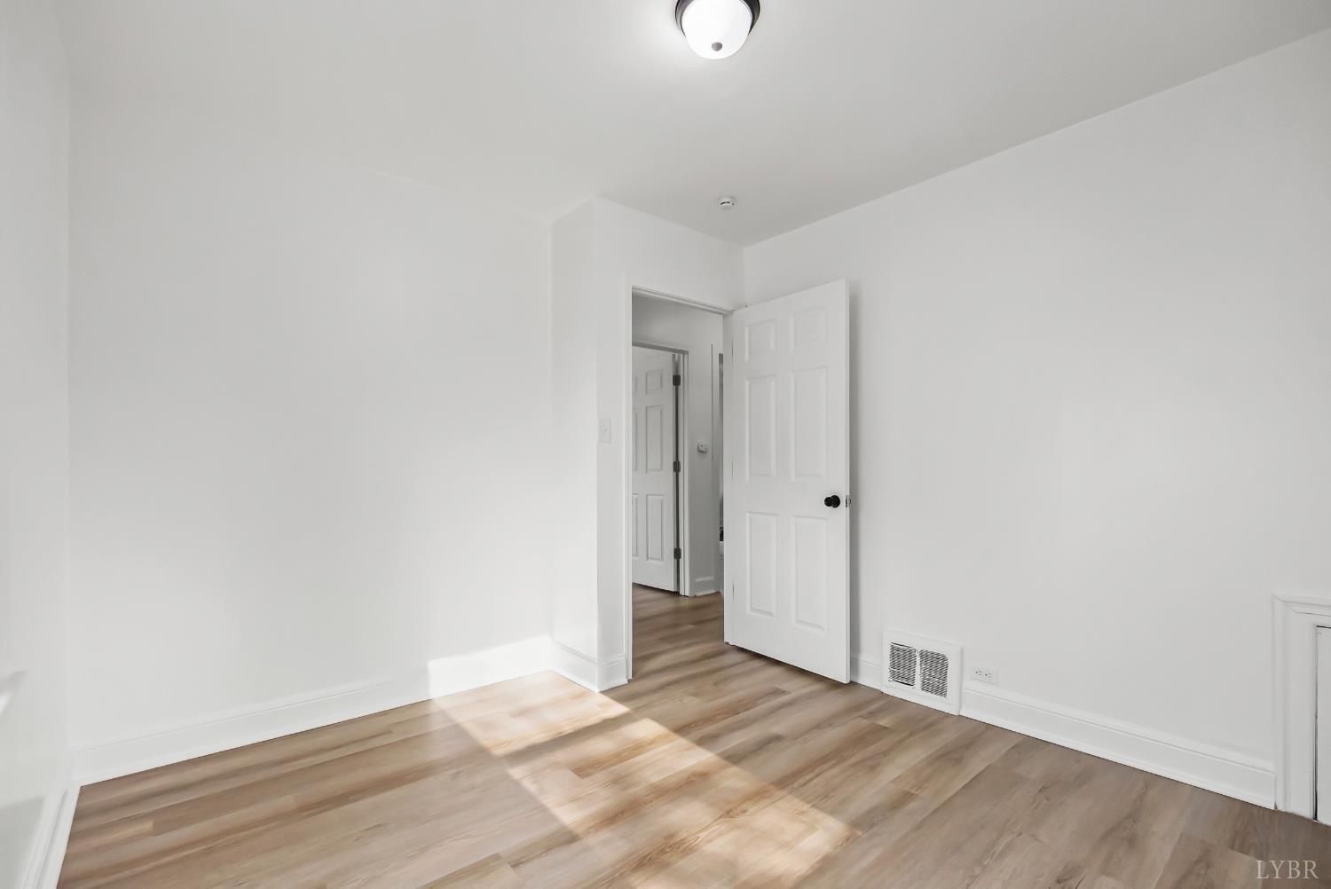 223 Rocklawn Avenue Danville, VA 24540 - Photo 18 of 29