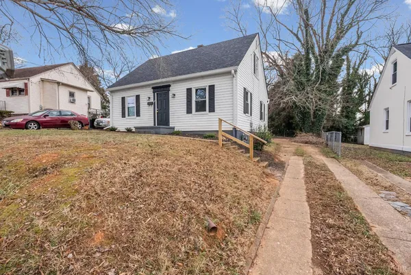 $148,900 | 223 Rocklawn Avenue, Danville, VA 24540