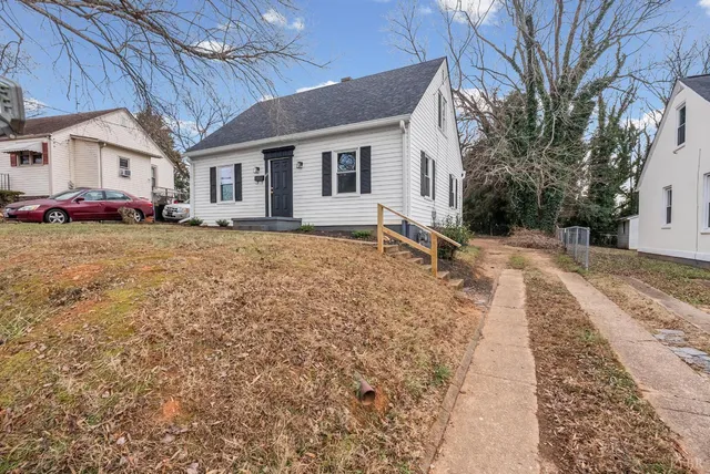 $149,900 | 223 Rocklawn Avenue, Danville, VA 24540