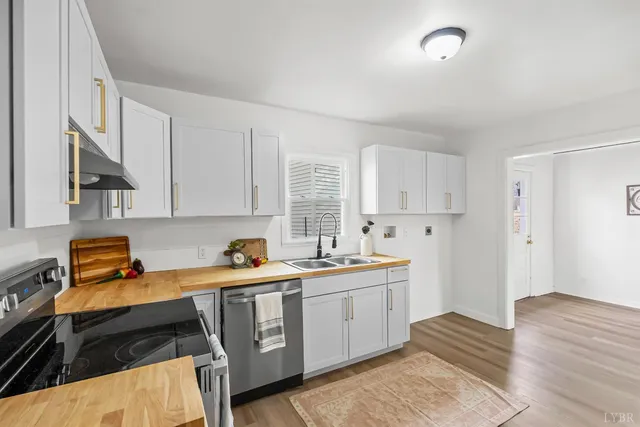 $149,900 | 223 Rocklawn Avenue, Danville, VA 24540