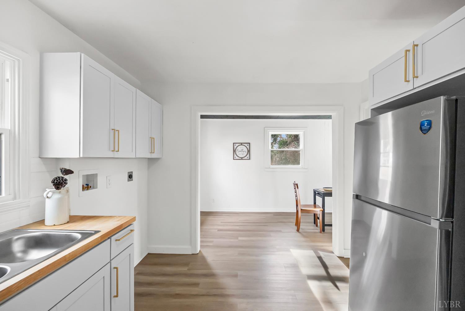 223 Rocklawn Avenue Danville, VA 24540 - Photo 6 of 29