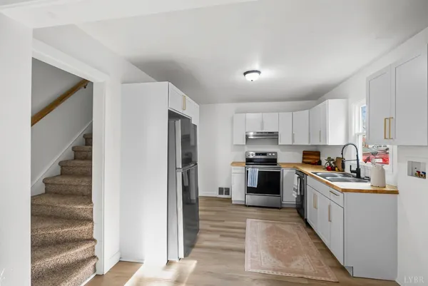 $148,900 | 223 Rocklawn Avenue, Danville, VA 24540