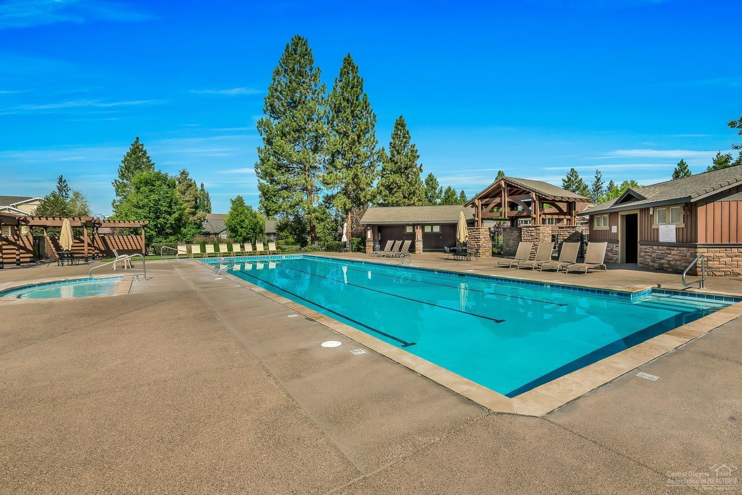 61402 Davis Lake Loop Bend, OR 97702 - Photo 21 of 21 Community pool