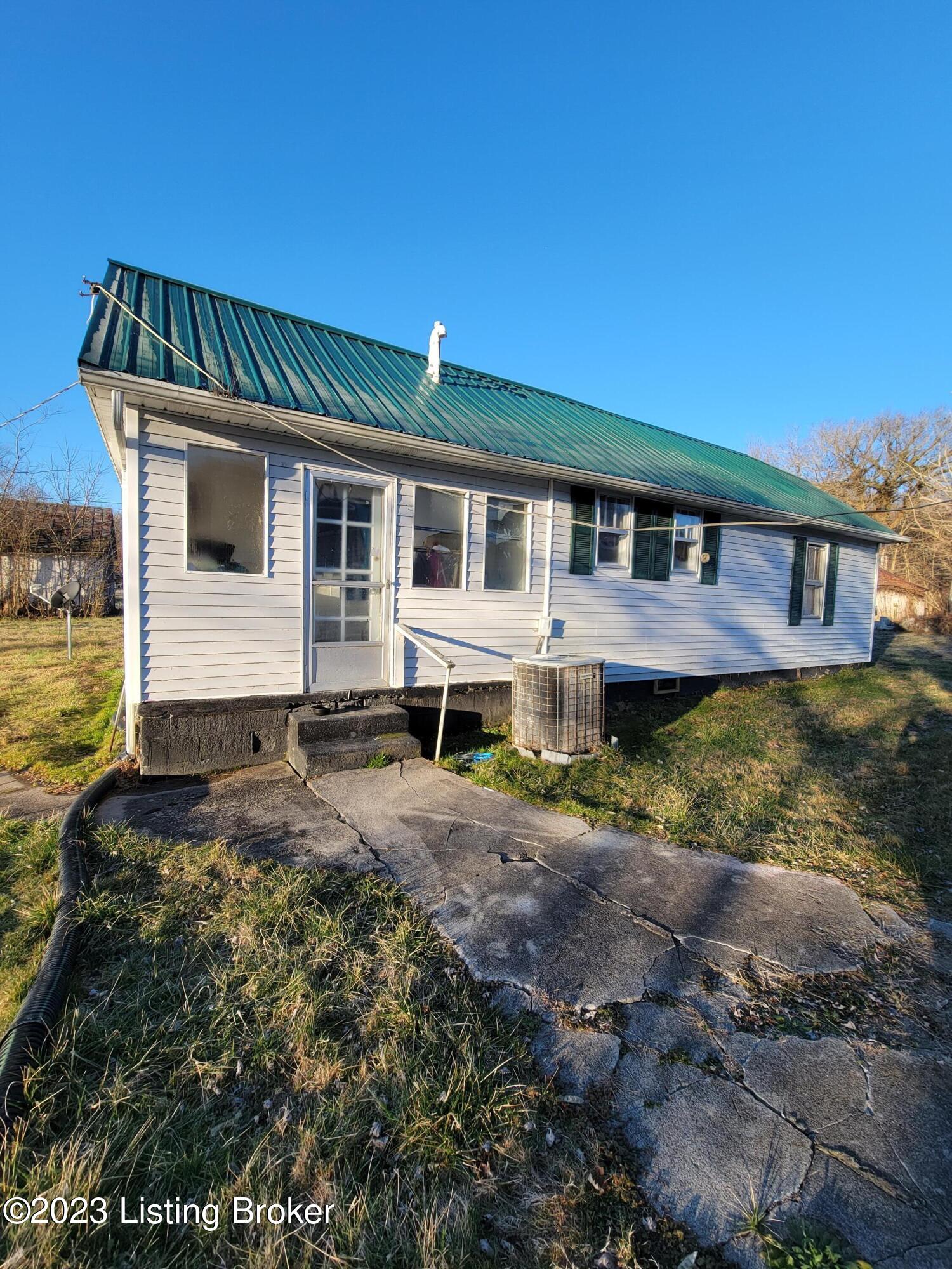 319 Dry Creek Road Columbia, KY 42728 - Photo 4 of 19 20230127_084627