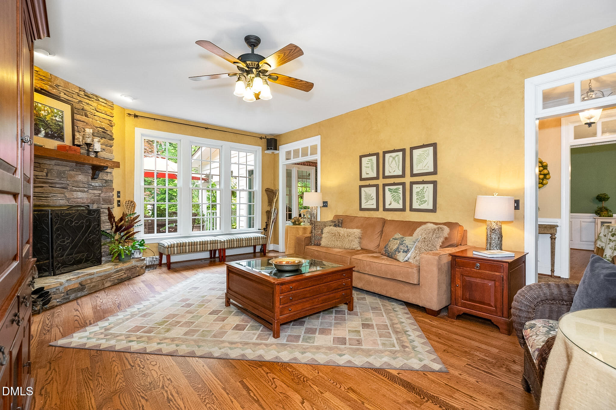 3728 Country Club Road Zebulon, NC 27597 - Photo 6 of 29 living room